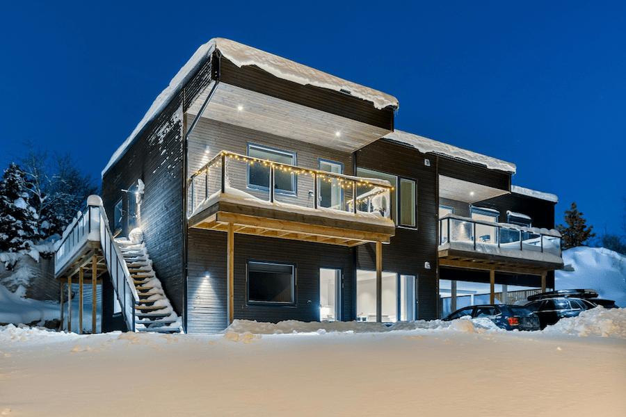 Ein Haus im Winter